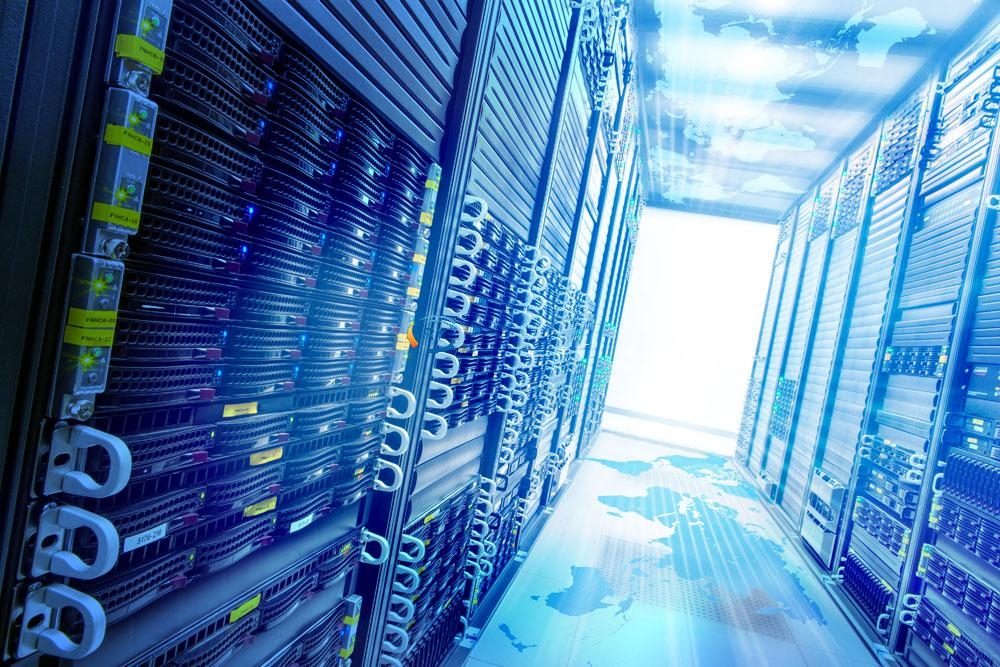 60ee87240c5ca.jpg 100M服務器.jpg