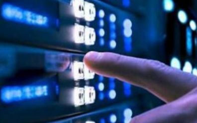 61c1763861e0b.jpg 服務(wù)器租用.jpg