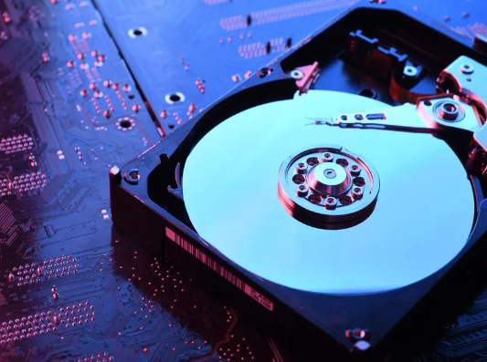 HDD機械硬盤在服務器存儲中有什么優勢與局限？.png
